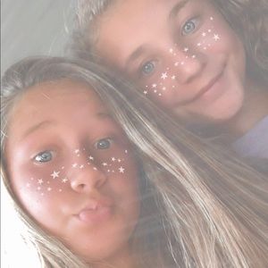 Meet your Posher, Macie